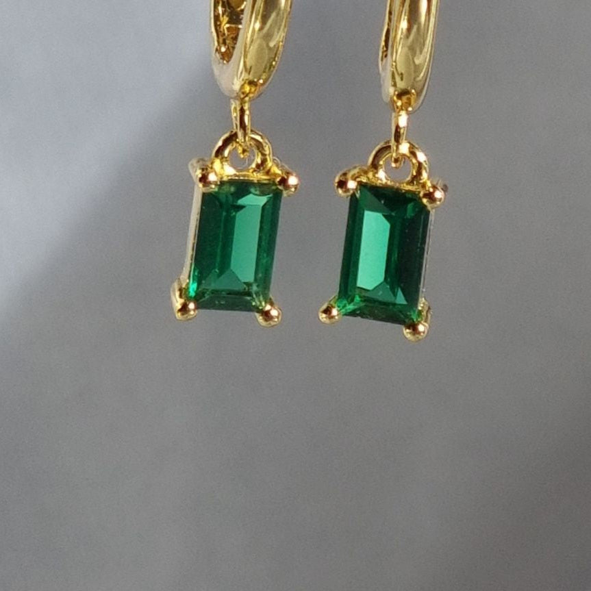 Droplet Earrings Green Rectangle Cubic Zirconia - 18K Gold Plated 925 Sterling Silver