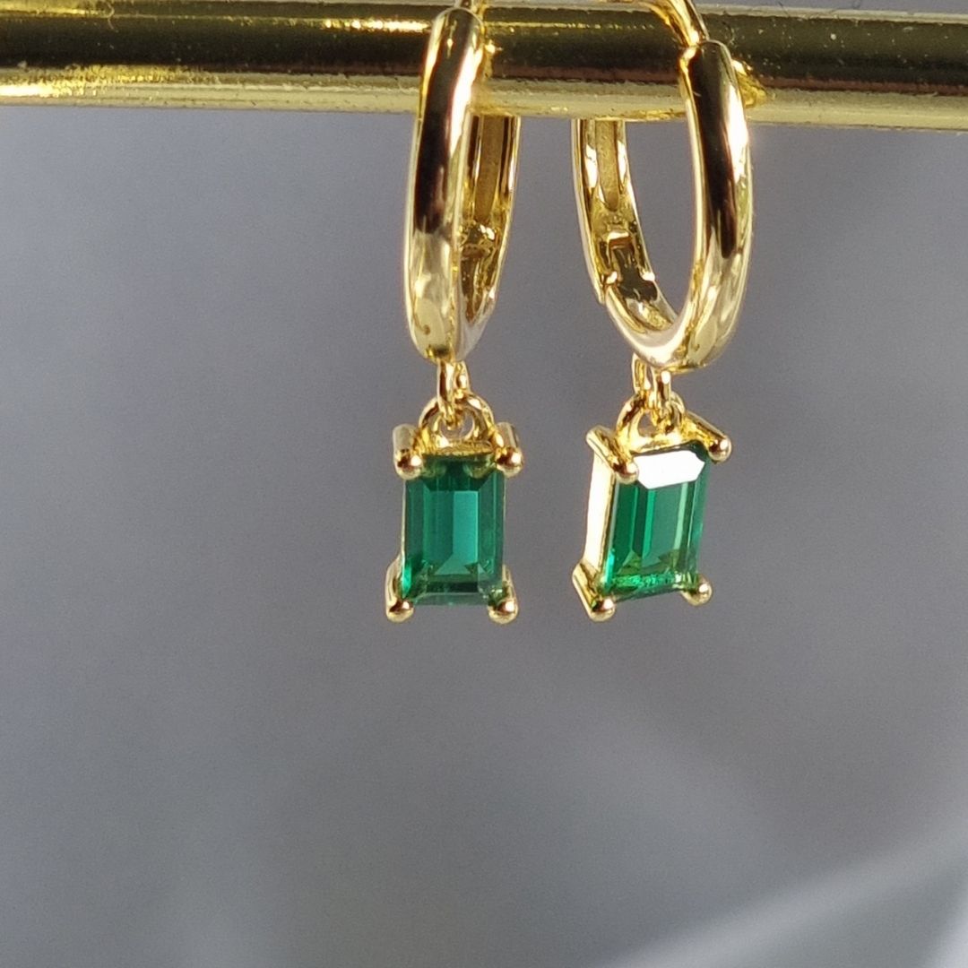 Droplet Earrings Green Rectangle Cubic Zirconia - 18K Gold Plated 925 Sterling Silver