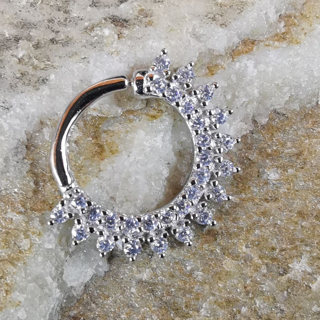 High-quality daith ring piercing made from durable 925 sterling silver with a refined finish.