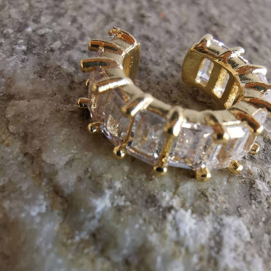 White Gem Cuff No Ear Piercing - 18K Gold Plated Copper Earring