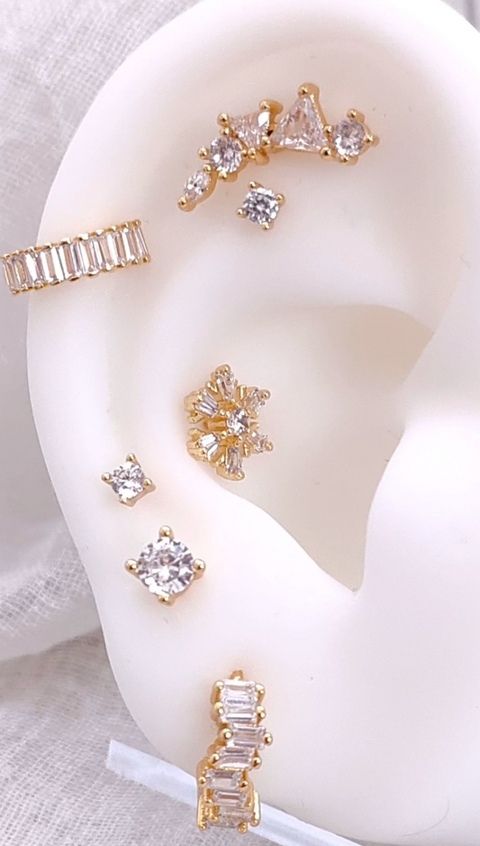 7-Piece Ear Curation Set Piercing - Elegant Gold and White Multiple Piercings