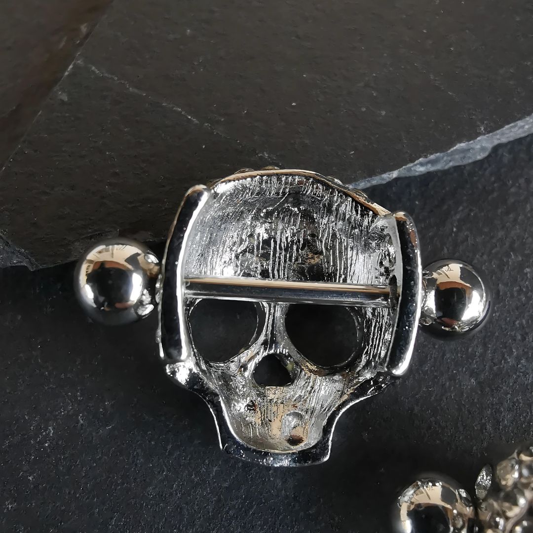 Diamond Skull Nipple Bar Shields Piercing - 16G Silver Surgical Steel 316L White Zirconia(single)
