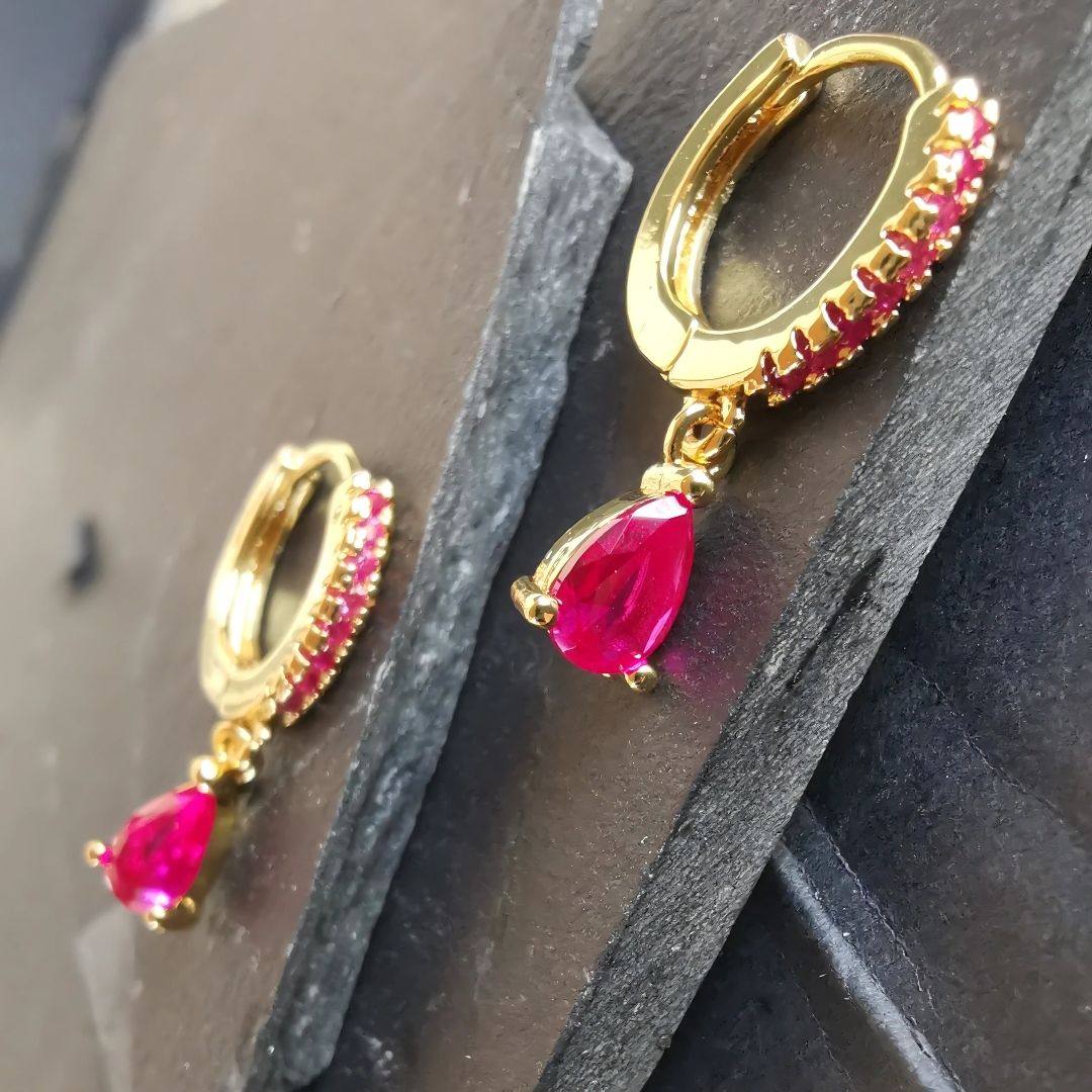 Magenta Droplet Earrings in Gold-Filled Stainless Steel With Cubic Zirconia