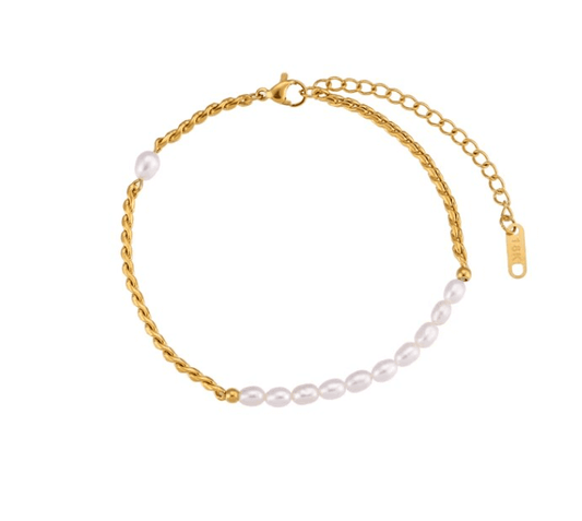 gold anklet with white pearls